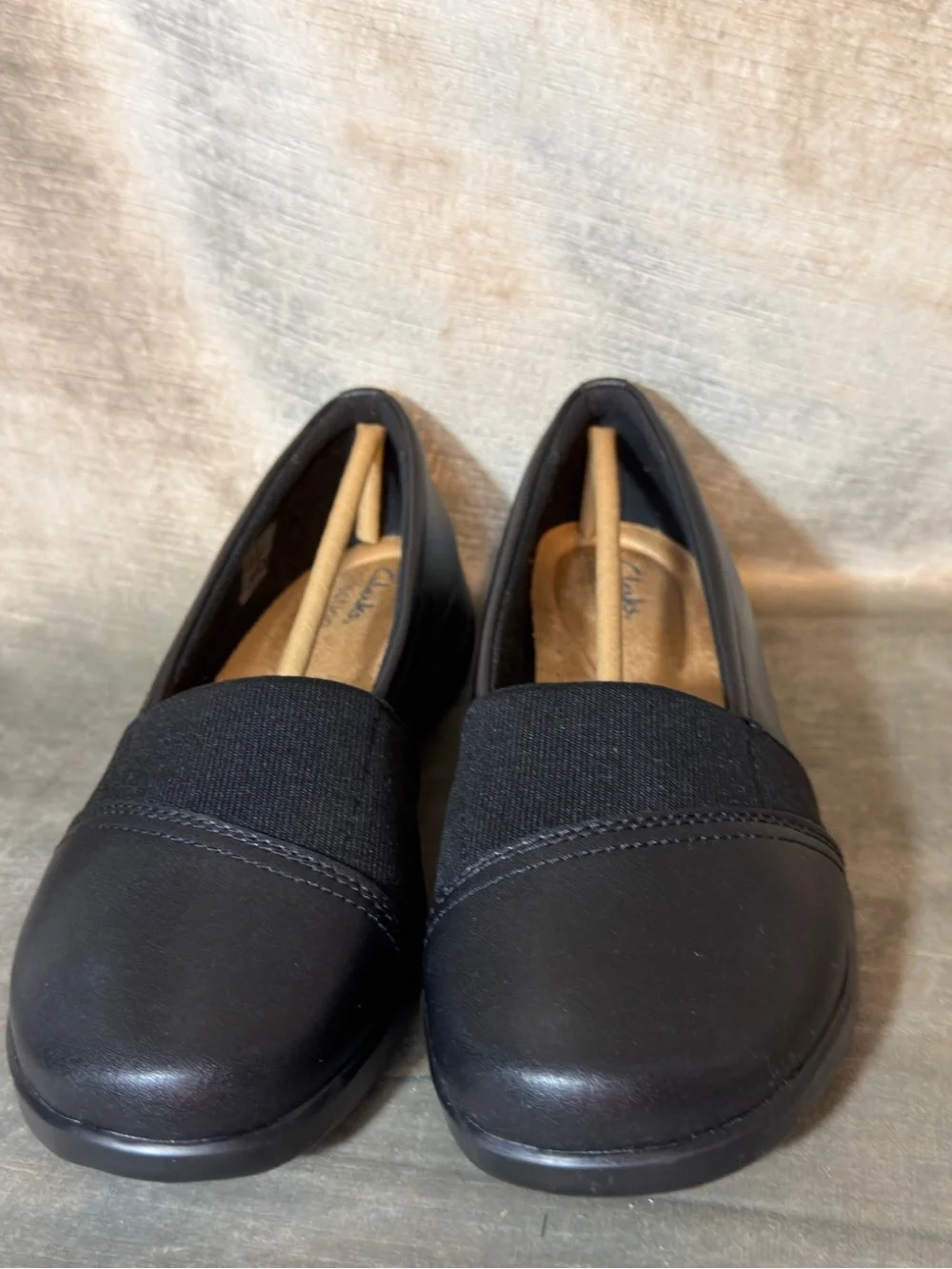 Clarks Kaetlyn Rhea Black Leather Slip-On Flats. Women's Size 7.5 Wide NEW